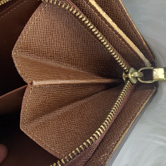 Louis Vuitton Porte Monnaie Billets Tresor Bifold Wallet. Authentic - Picture 16 of 16